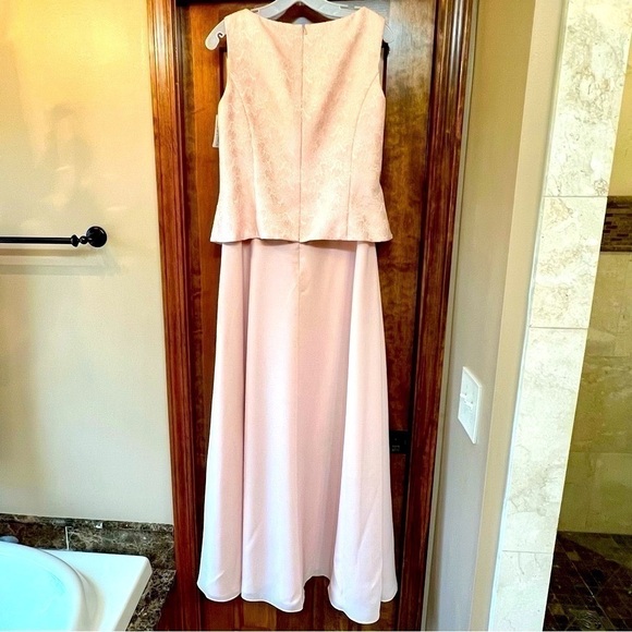 David’s Bridal Sequined Brocade Bodice Mock Two Piece Shell Pink Dress NWT Sz 14 - Picture 2 of 14